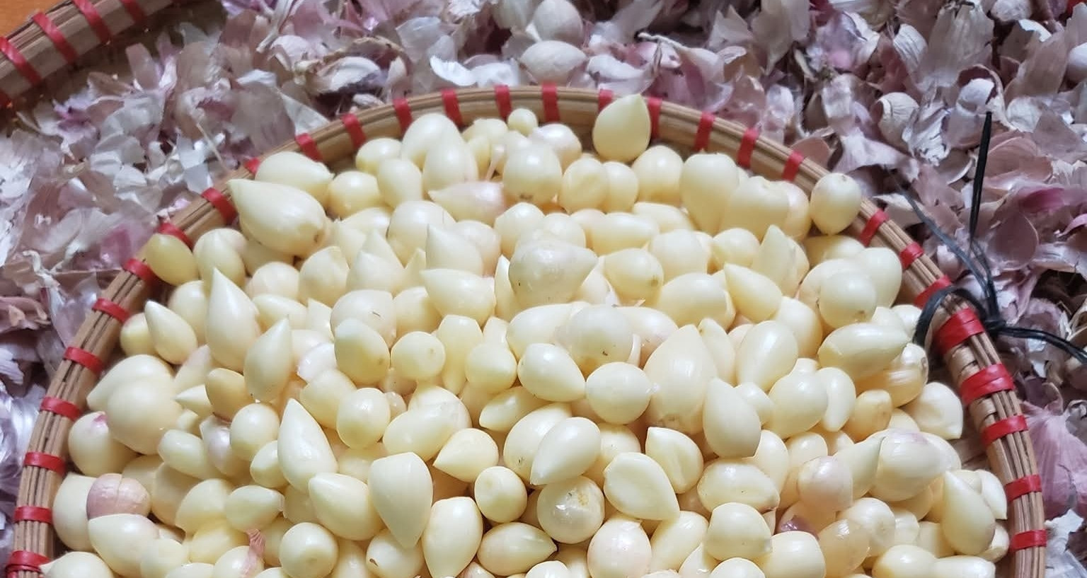 ‘Heaven’s gift’ from the highlands: The garlic that grows alone & sells out fast