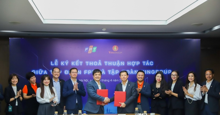 Vietnamese firms face the dual challenge of digital and green transformation