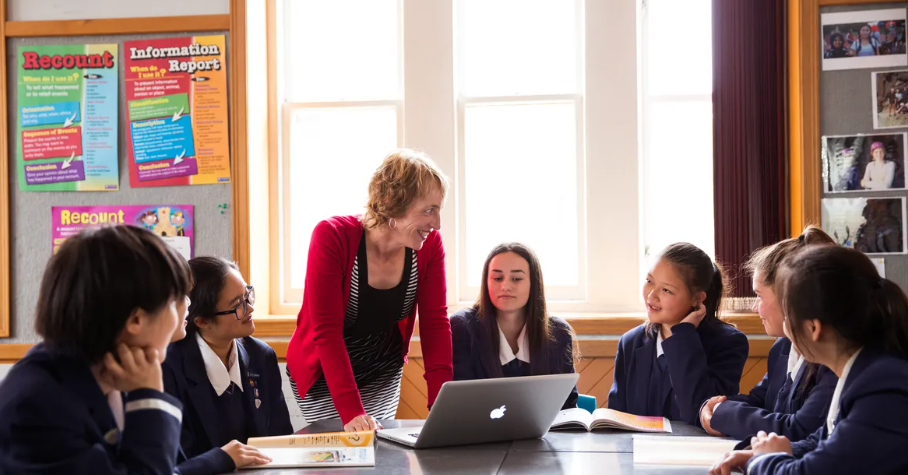 New Zealand offers record number of scholarships to Vietnamese students