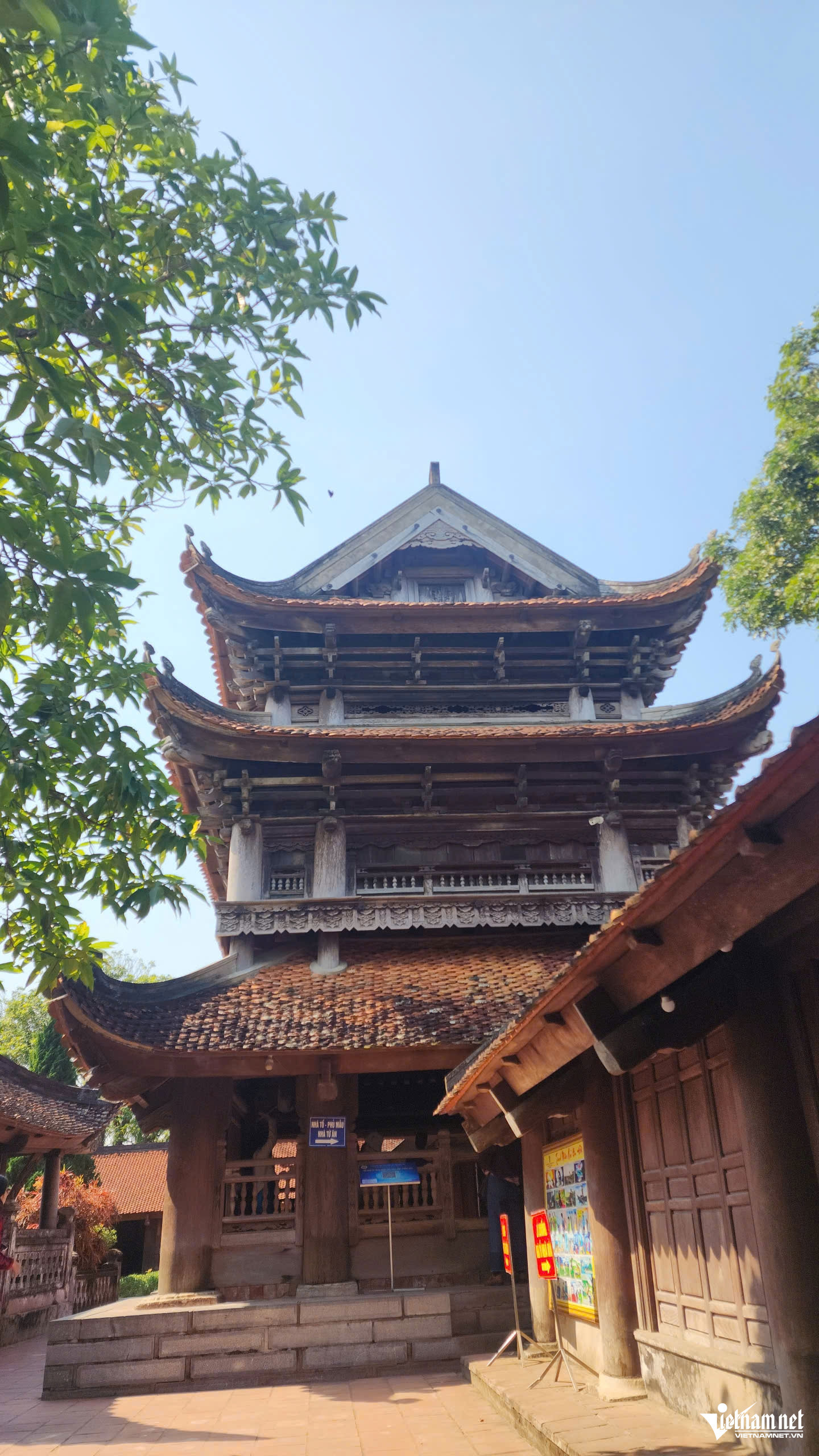 vietnam pagoda1.jpg