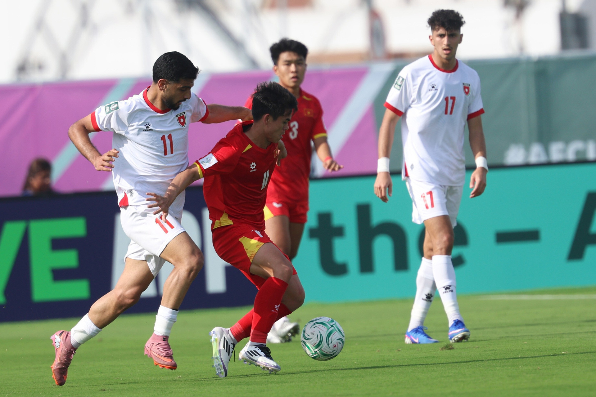 Van Khang U23 Viet Nam U23 Jordan.jpg