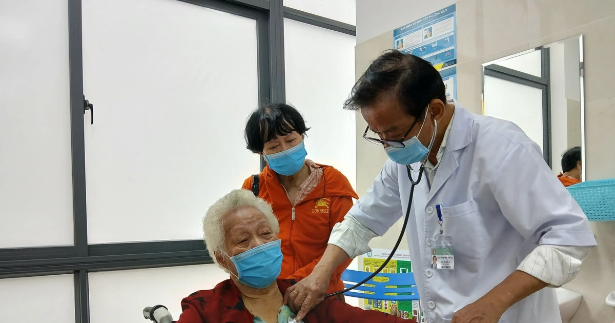 Full health insurance coverage reaches all poor, elderly citizens from 2026