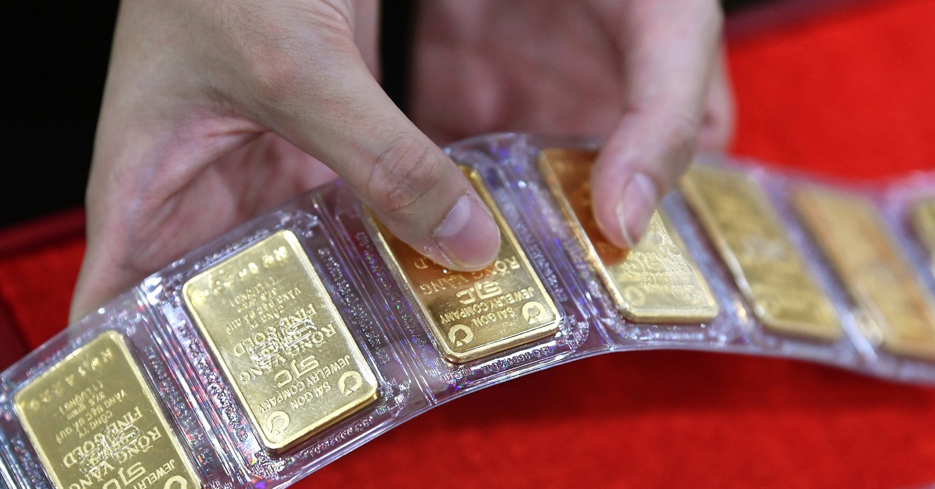 Gold tax set at 0.1%: Vietnam opts for ‘soft management fee’ over crackdown