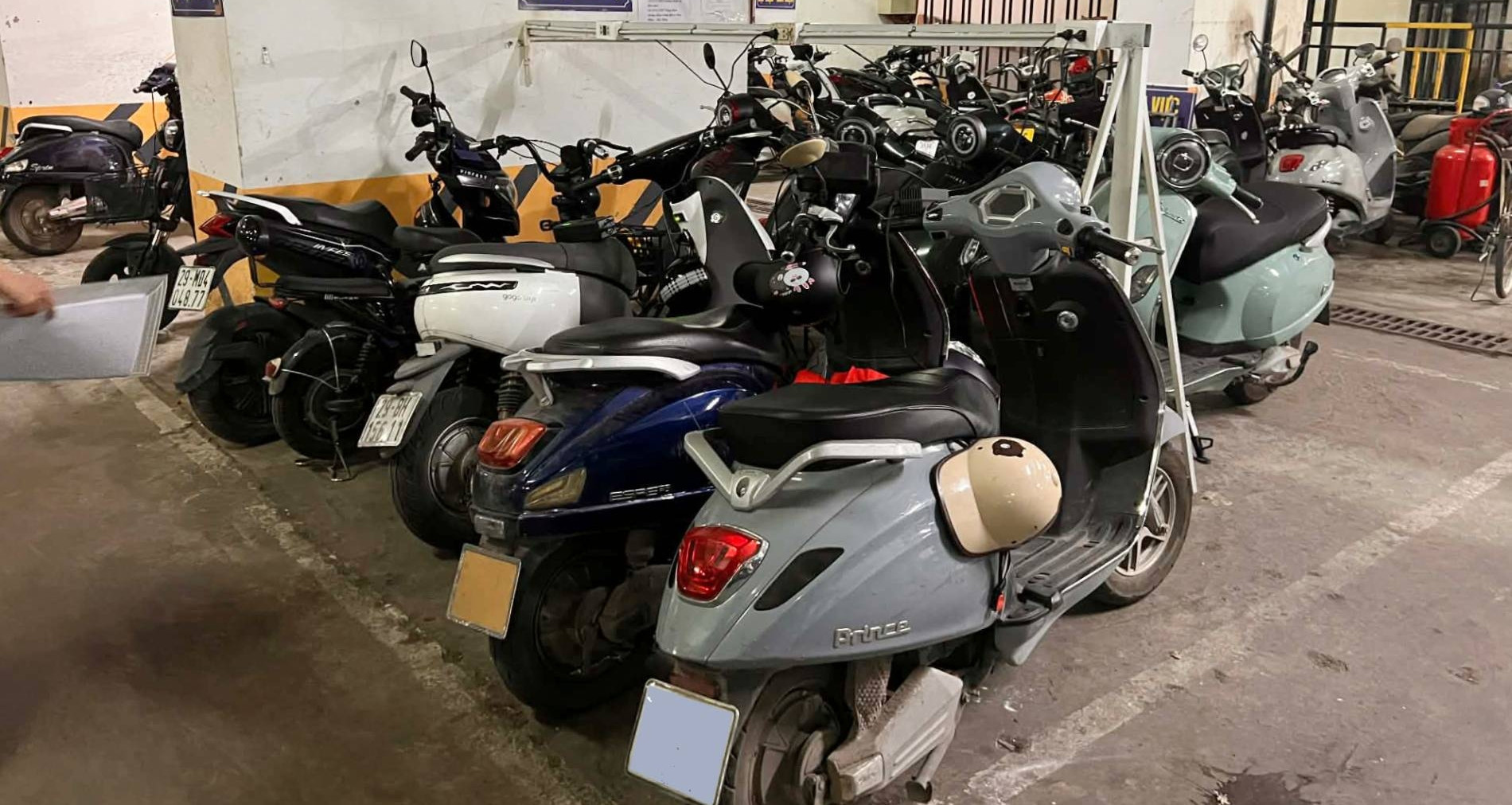 Ministry of Construction pushes for EV parking space in new condos