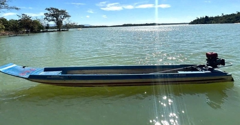 Two teens rescued after drifting 40km across hydropower lake