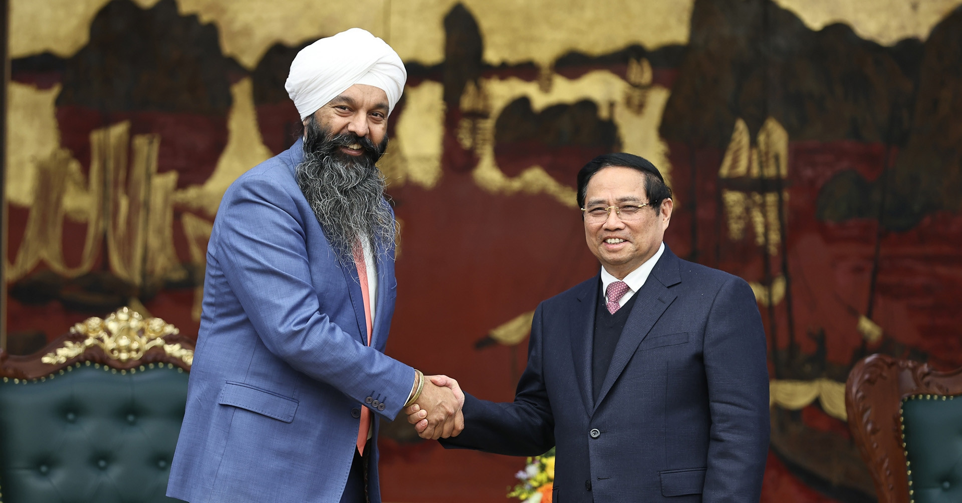 Vietnam proposes Canada recognize Vietnamese as an official minority group