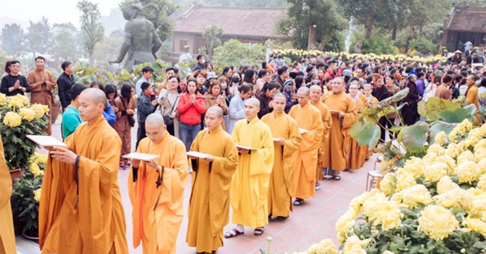 The quiet journey of 49,000 handwritten sutras to a Vietnam pagoda