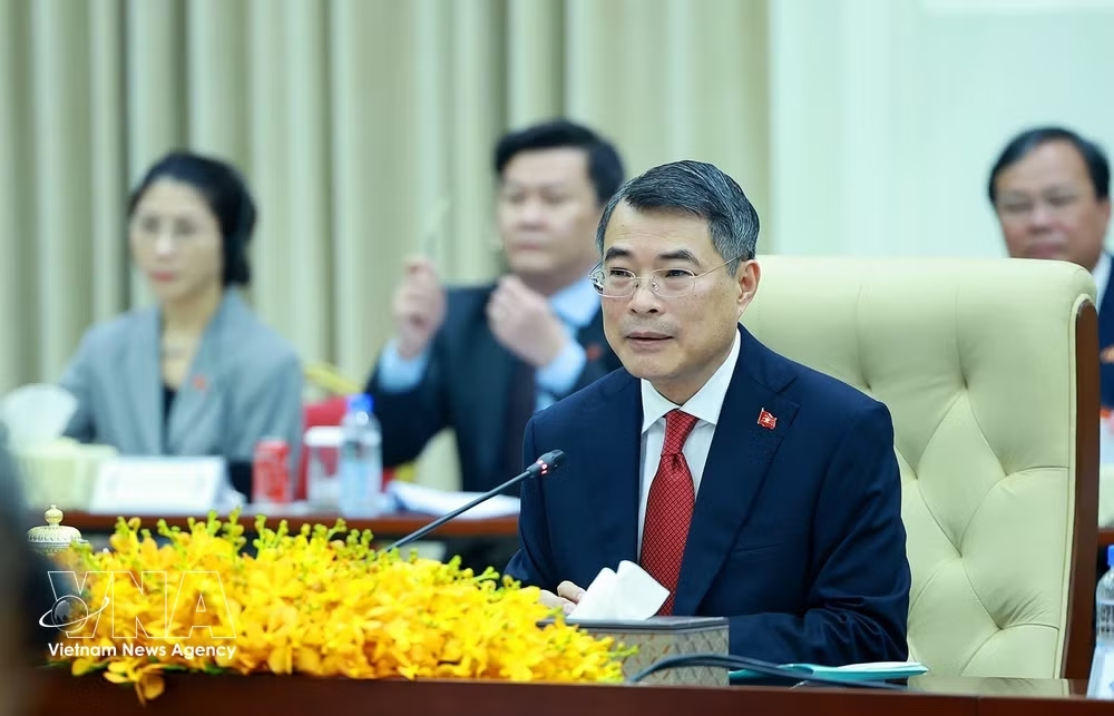 vnanet_potal-thu-tuong-le-minh-hung-hoi-dam-voi-thu-tuong-campuchia-hun-manet-9076831-1.jpg