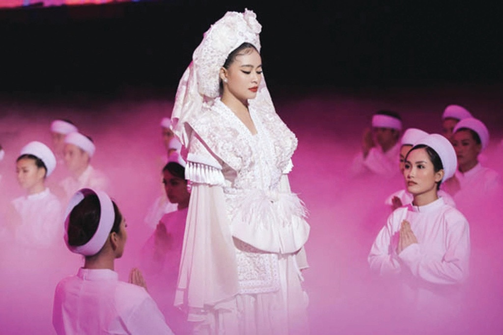 Vietnam's Mother Goddess worship navigates change a decade after UNESCO listing