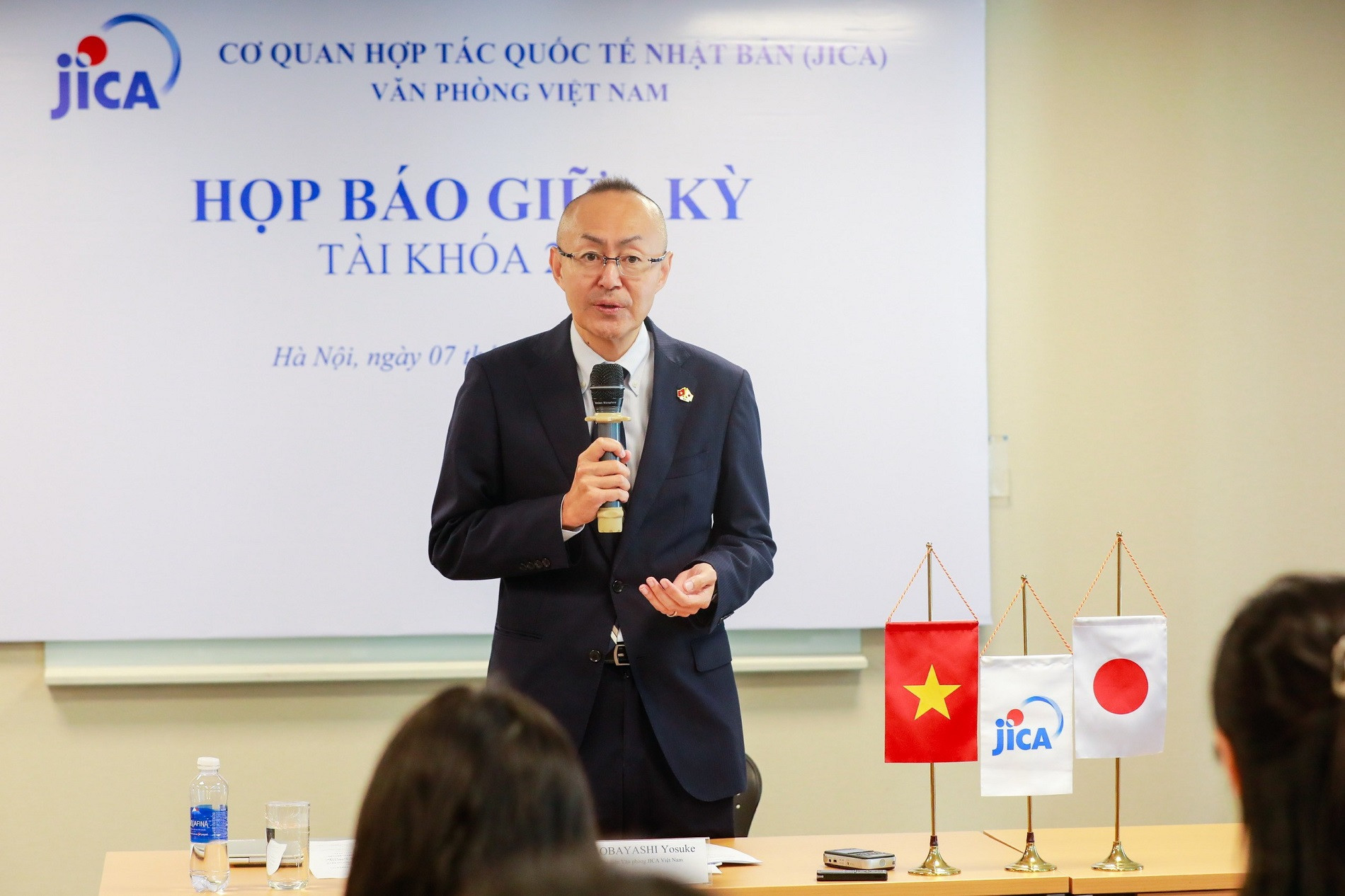 Trưởng đại diện Kobayashi Yosuke.jpg
