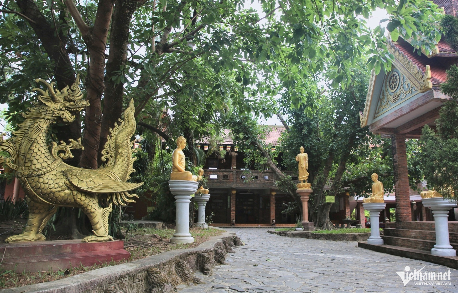 pagoda9.jpg