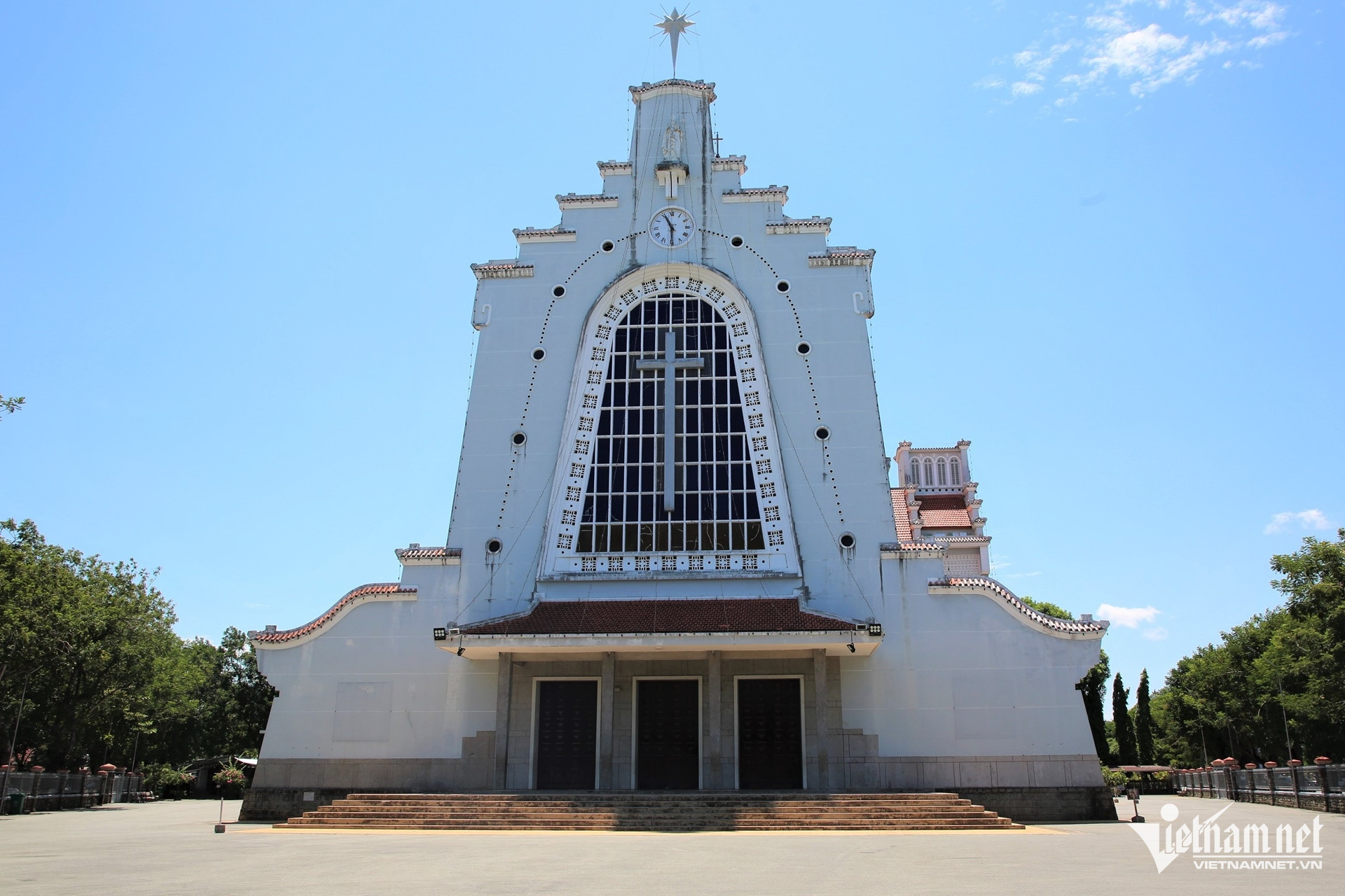 vn church1.jpg