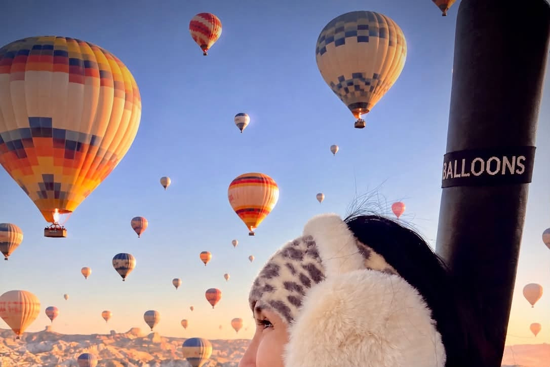 Hanoian spends VND50 million driving 2,000km solo to ride in hot-air balloon
