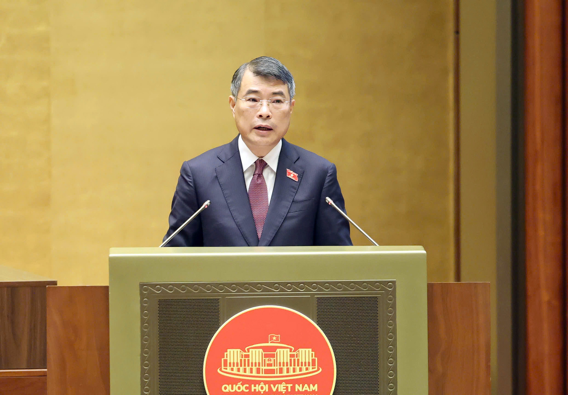 Lê Minh Hưng 2.jpg