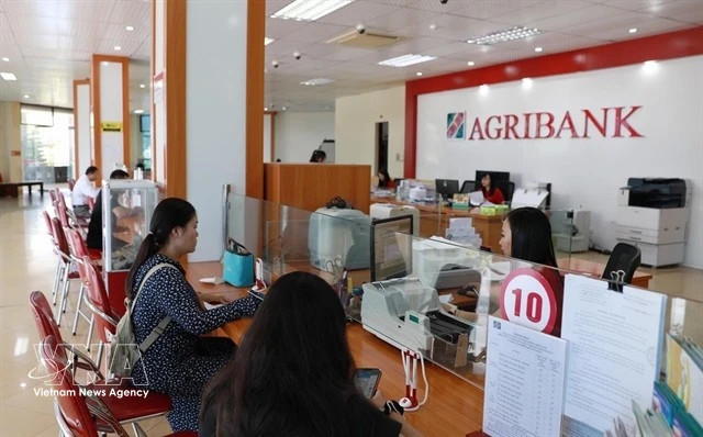 Deputy PM urges 1.5-2 percentage point lending rate cuts for businesses