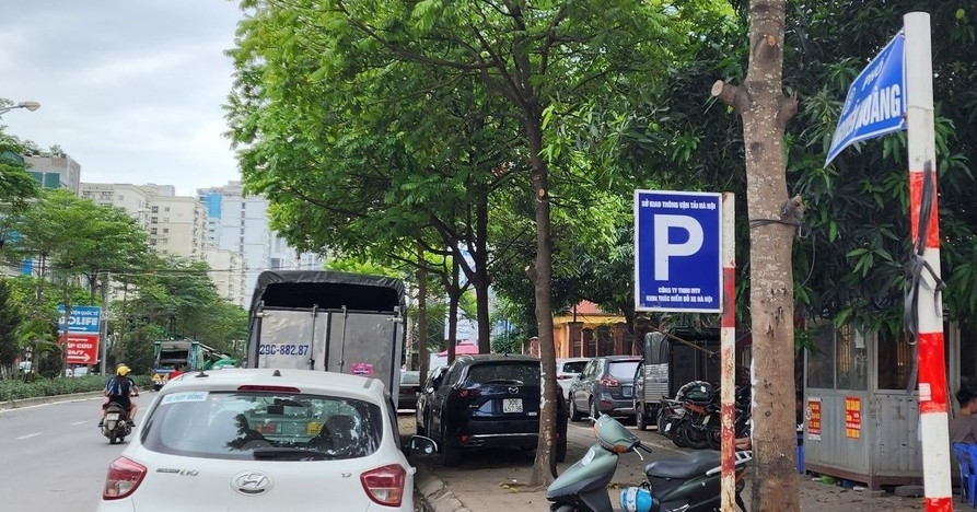 Hanoi doubles parking fees, charges $1.90 an hour on 12 streets