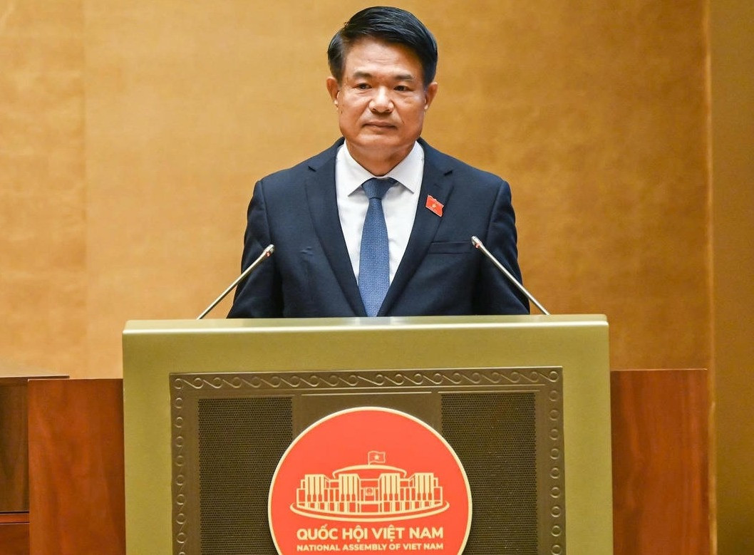 huy tiến.jpg
