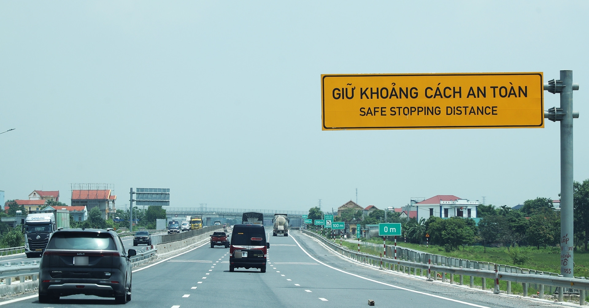 Vietnam to announce expressways for safe-distance fines