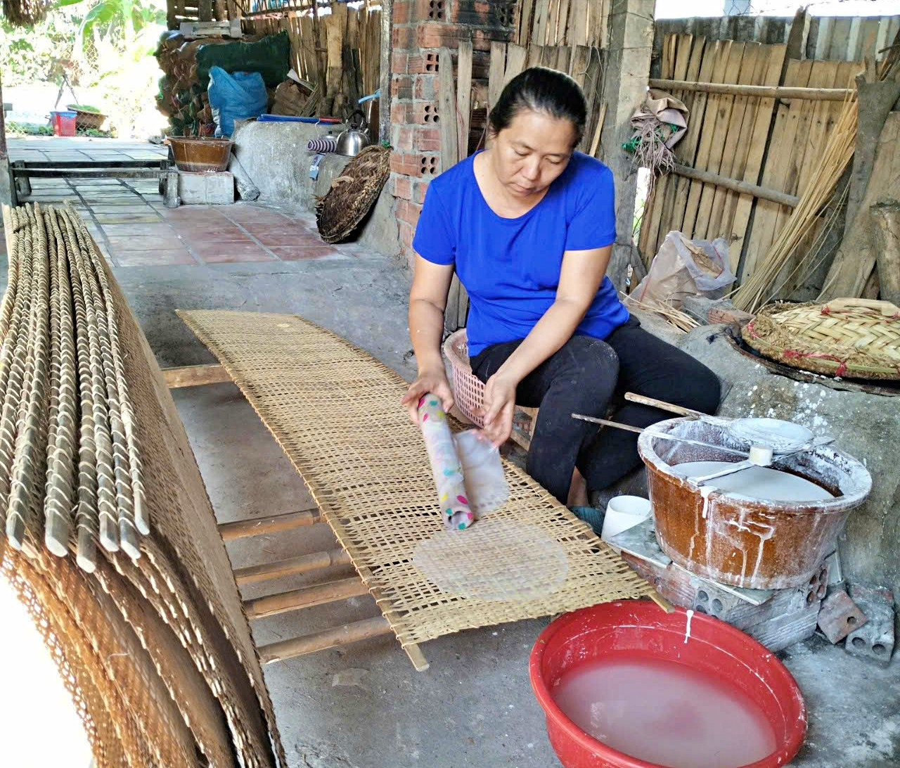 https://static-images.vnncdn.net/vps_images_publish/000001/000003/2026/10/1/nghe-truyen-thong-43-3244.jpg