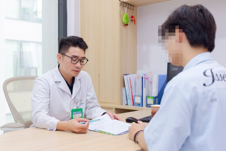 Clinical psychologist decodes viral online group for struggling youth