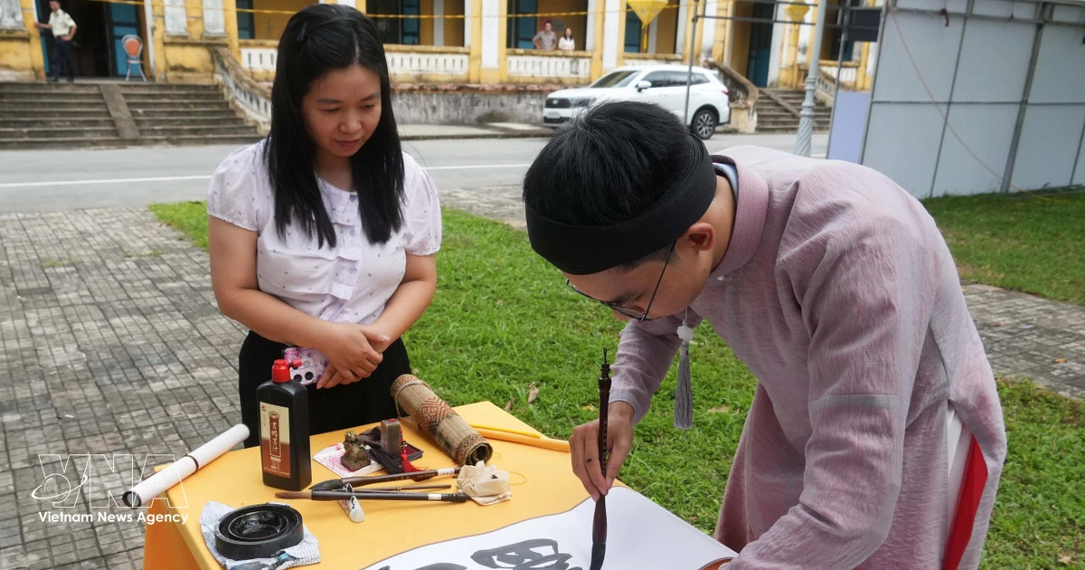 Vietnam Calligraphy Festival celebrates national cultural heritage