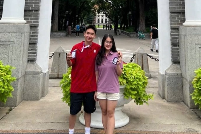 Vietnamese siblings win scholarships at China’s Tsinghua University
