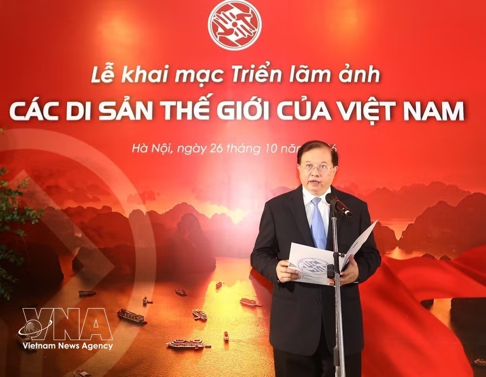vnanet-trien-lam.jpg