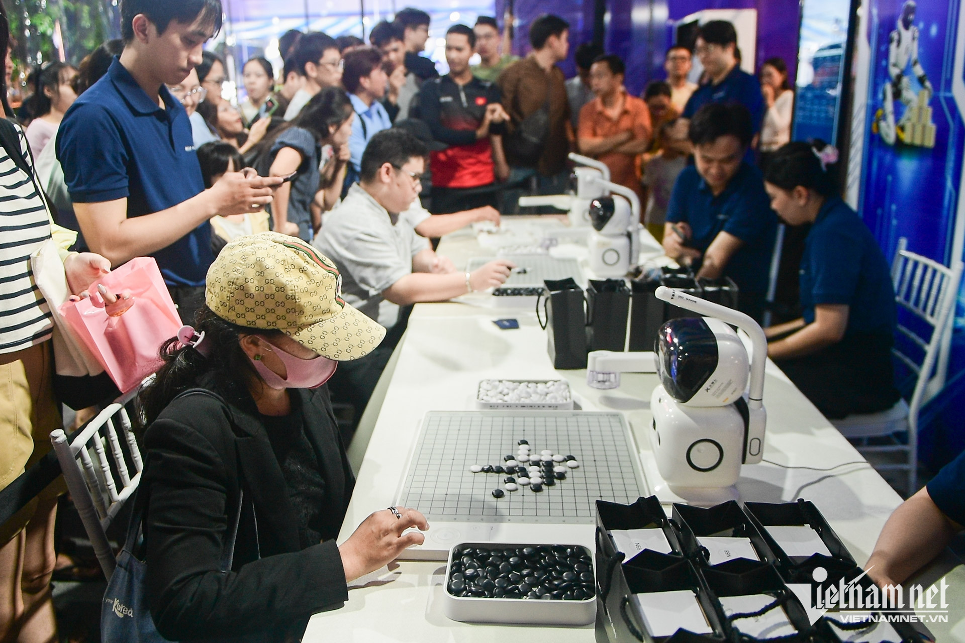 robot exhibition3.jpg