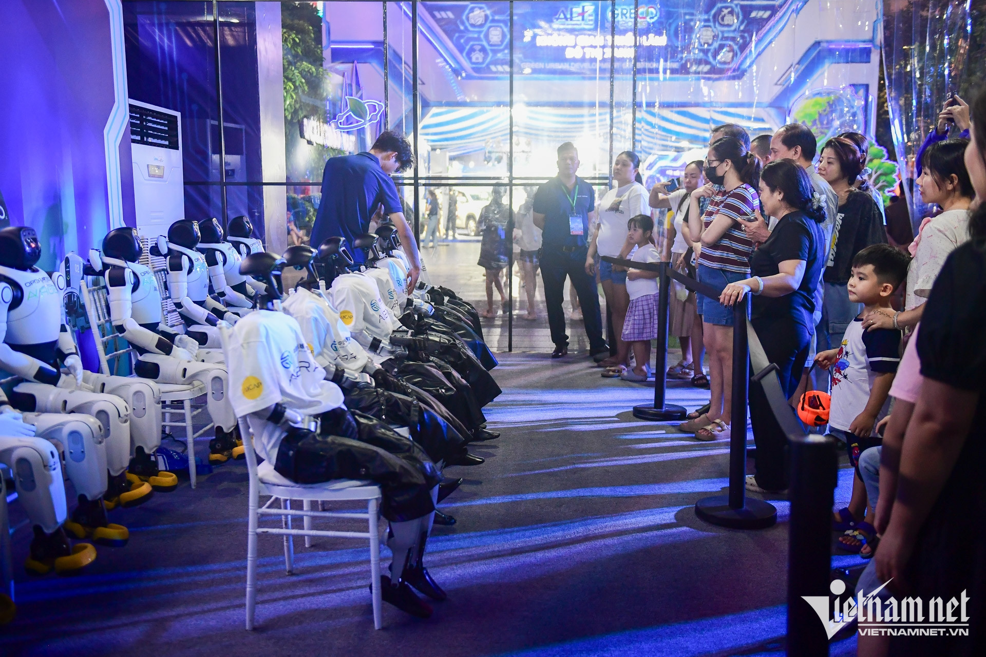 robot exhibition5.jpg