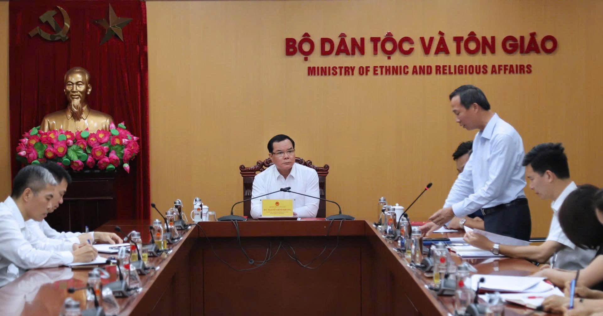 Vietnam moves to finalize decree guiding implementation of religion law
