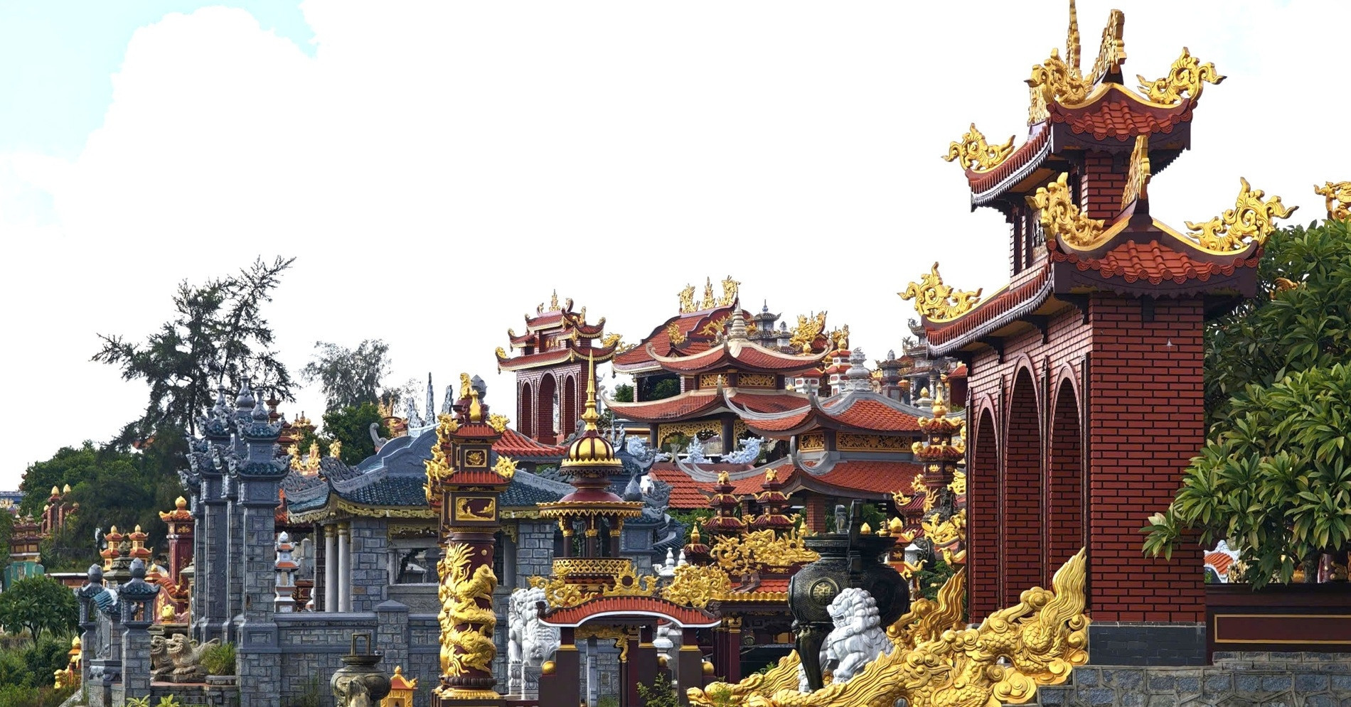 Vietnam's Hue to close cemeteries in area known for elaborate tombs