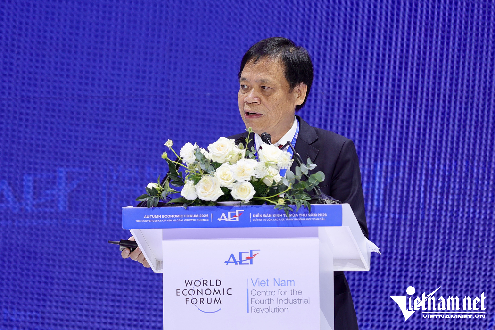 W-Đại biểu 04.png