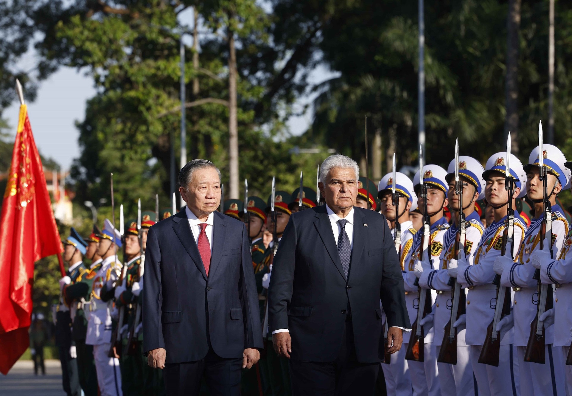 panama president2.jpg