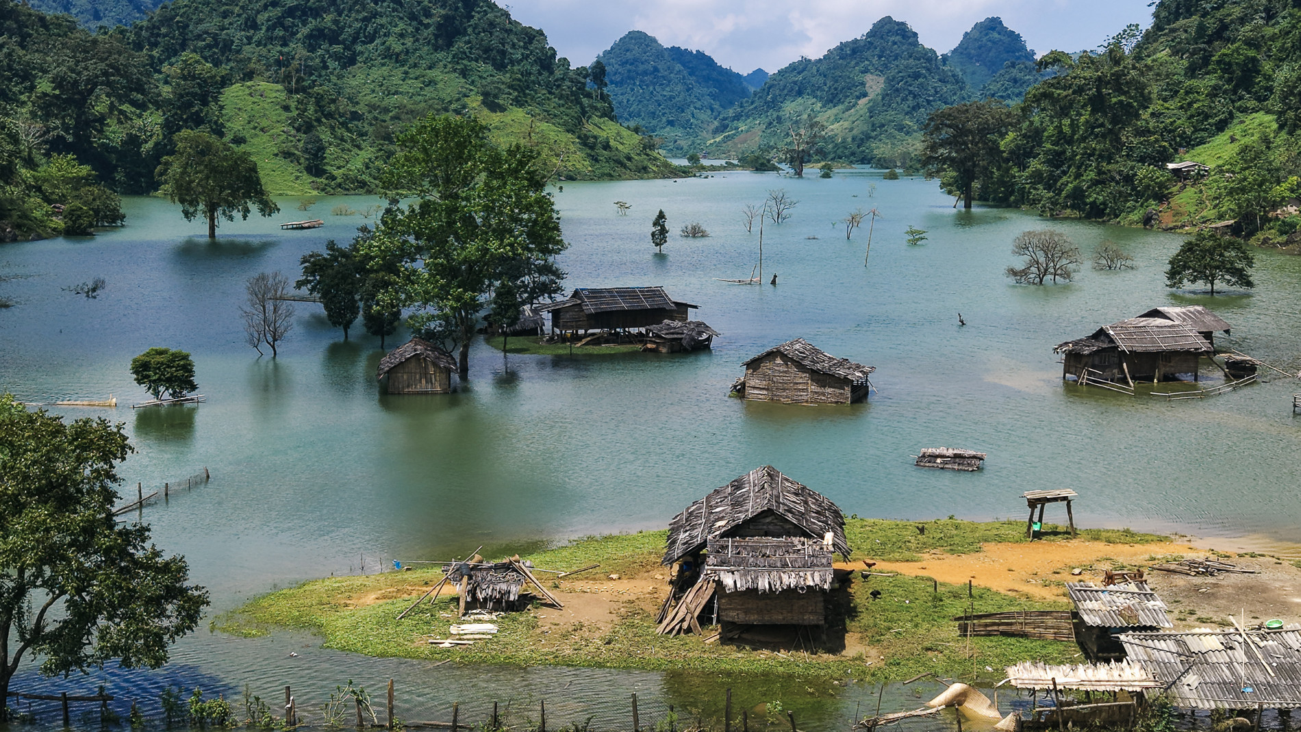 ta phinh lake4.jpg