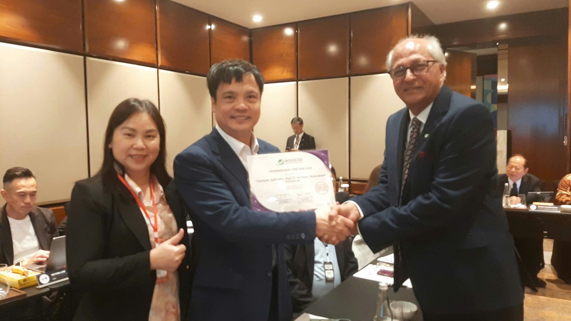 chù tịch vinasa Nguyễn Văn Khoa