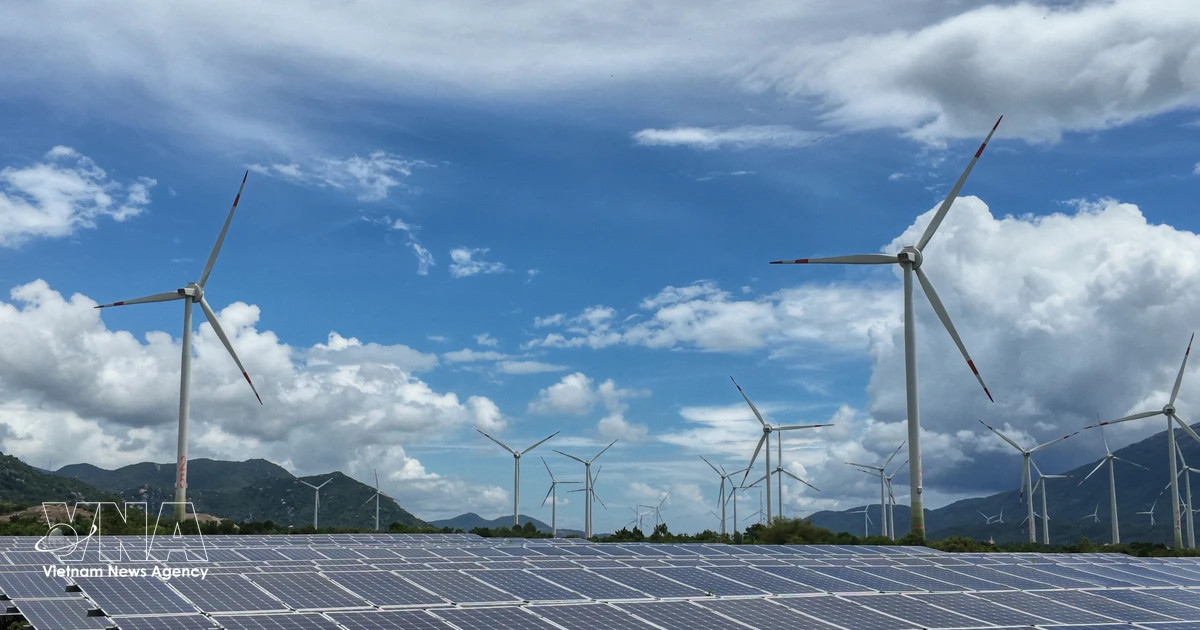 New value chains from two industrial – renewable energy centres