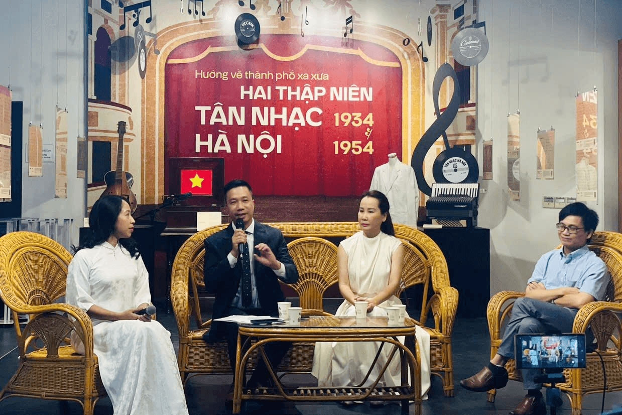 Renewing Tan Nhac: Young singers need not copy earlier generations