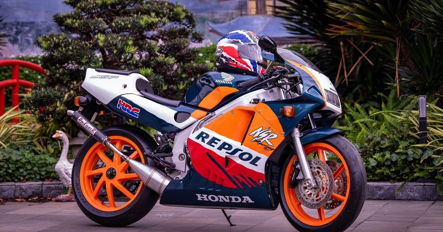Vietnam collector spends thousands restoring rare Honda NSR250R Repsol