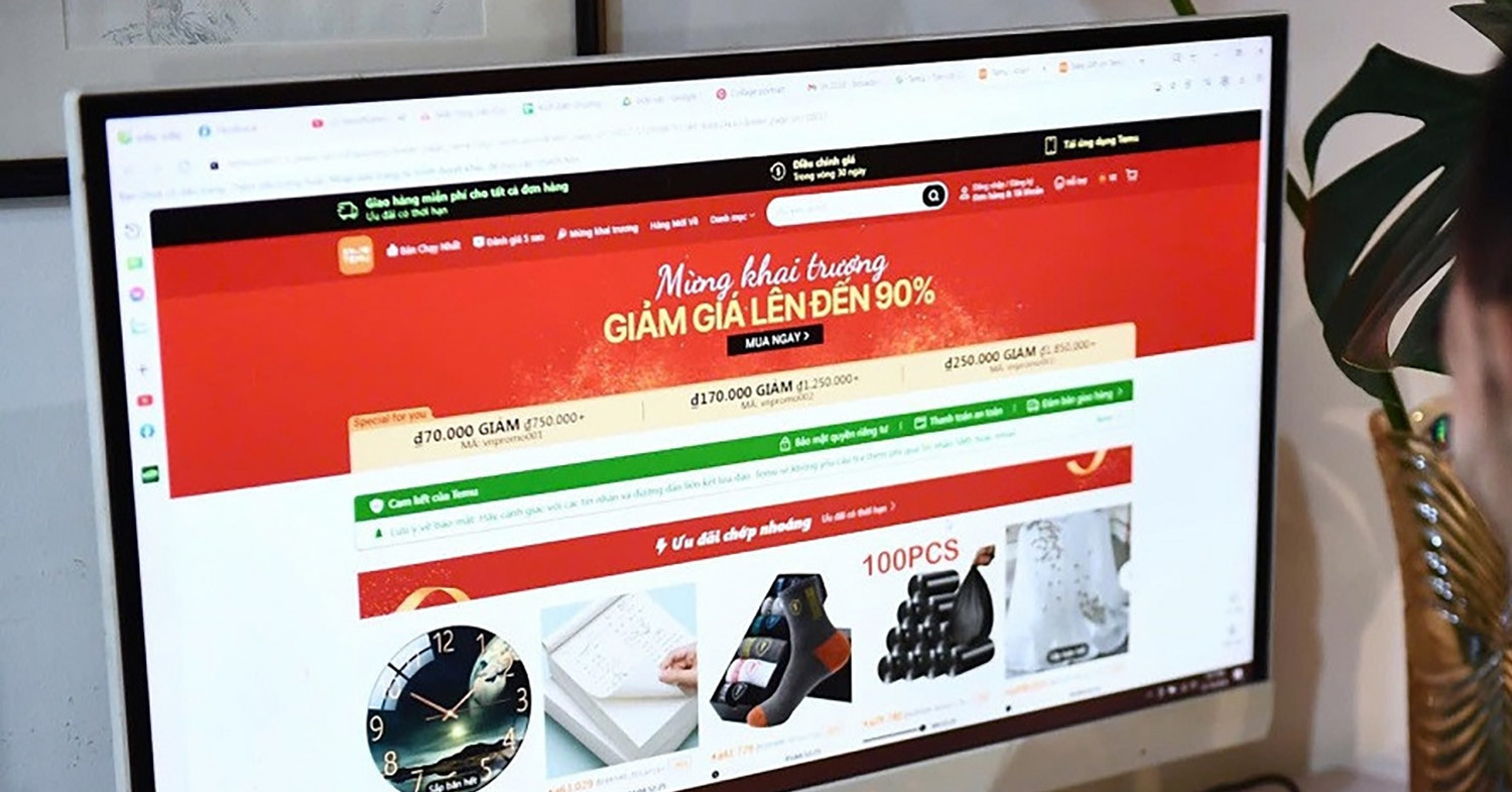 Nightly livestream shopping drains Vietnamese office worker's savings