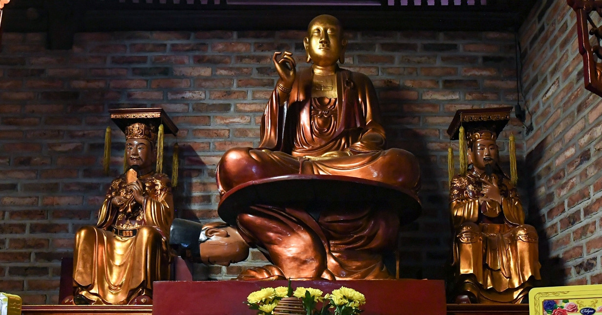 The king who bowed: A Hanoi statue's lesson in power and humility