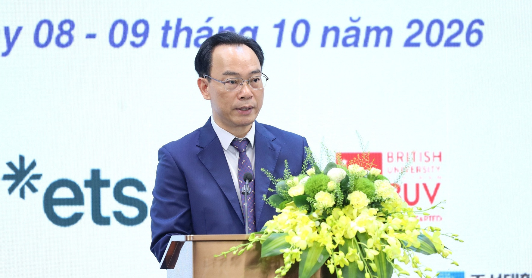 Vietnam's education system must transform to harness AI, minister says