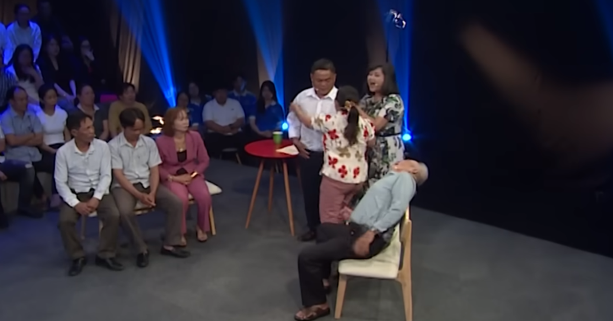 Tears of joy as father and son reunite after 46 years apart in Vietnam