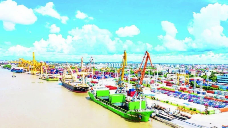 Vietnam accelerates green transition for seaports