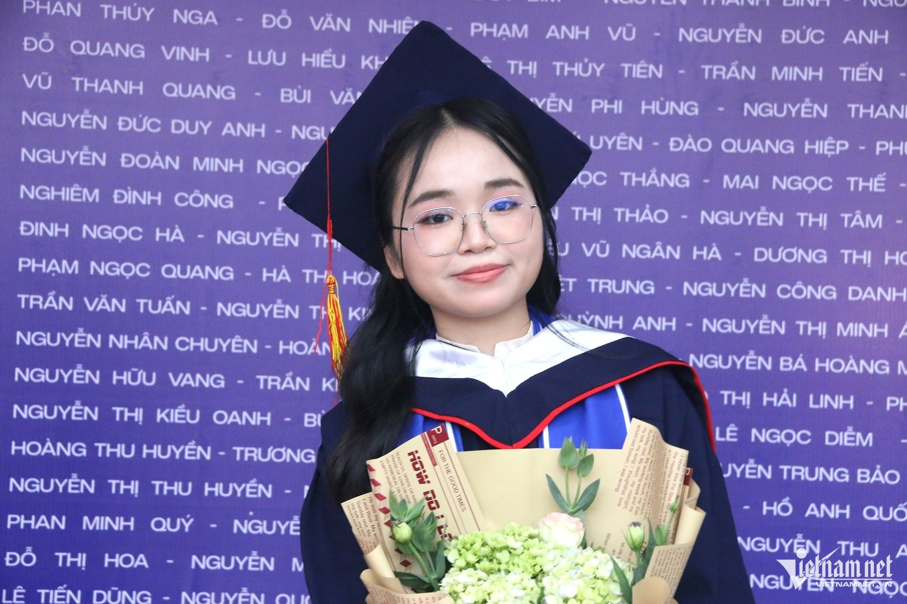 Female student graduates with honors, wins 1st prize in Student Physics Olympiad