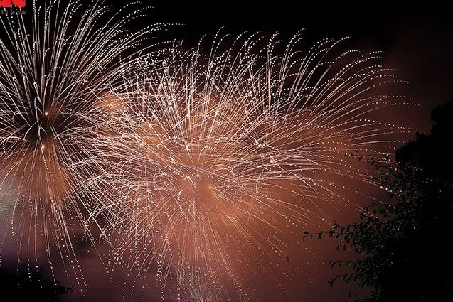 Fireworks, festive events usher in Year of the Horse across Vietnam