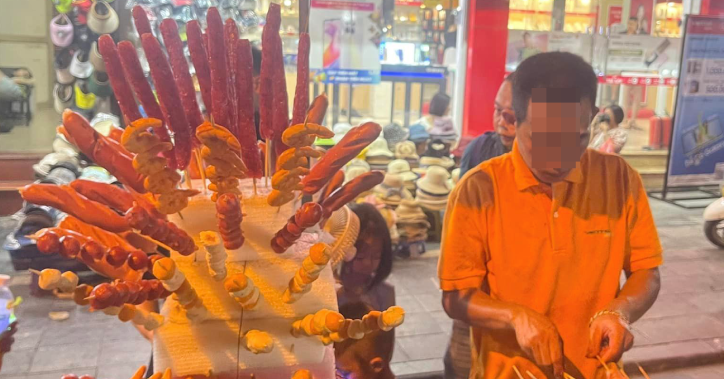 Street food safety tightened ahead of Tet: Fines up to $120 for violations