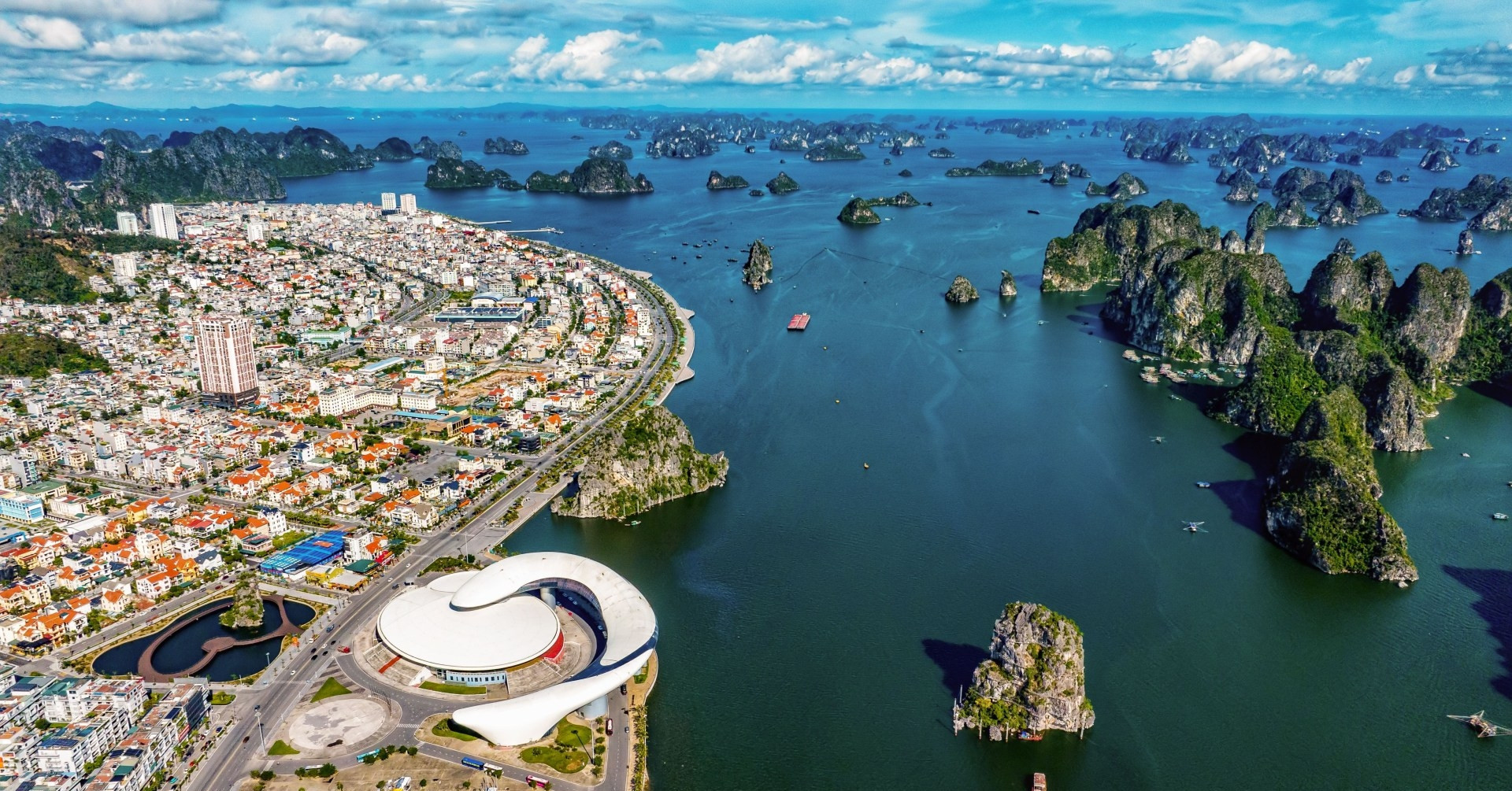 Vietnam advances toward a modern, citizen-centric state