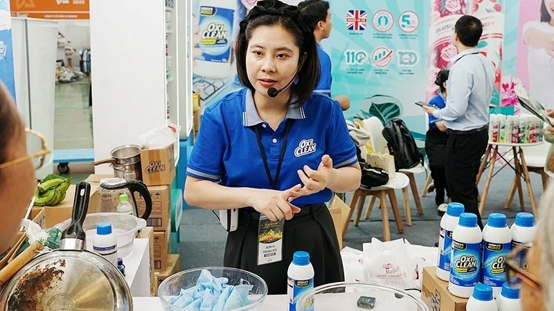 Cross-border e-commerce helps Vietnamese goods reach global markets