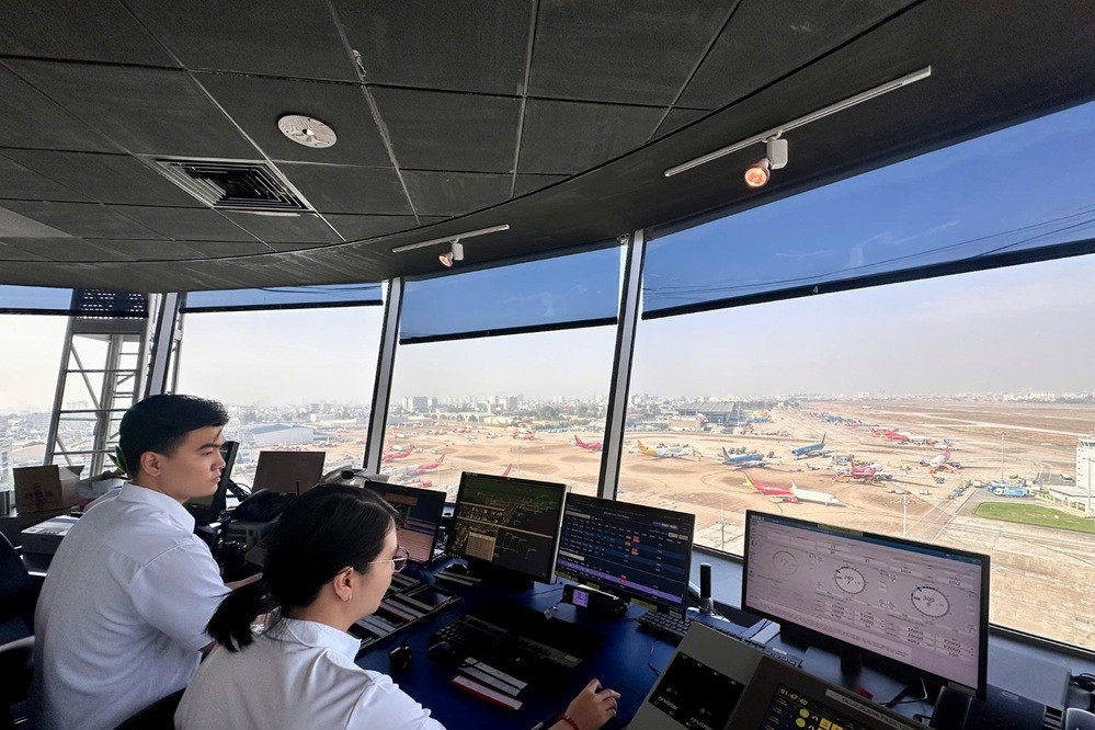 Tan Son Nhat activates high-alert plan as flight numbers soar past 1,000 a day