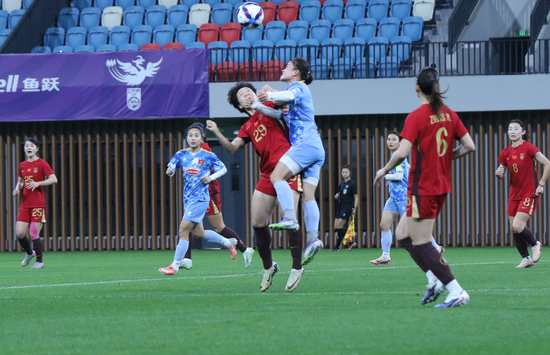 tuyen nu viet nam.jpeg